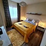 Bastyavar Csaladi Apartmanhaz - * Gyula