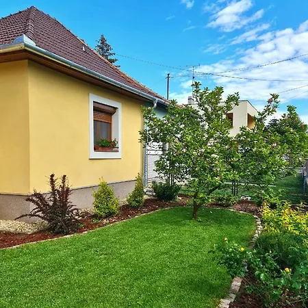 Bastyavar Csaladi Apartmanhaz - * Gyula