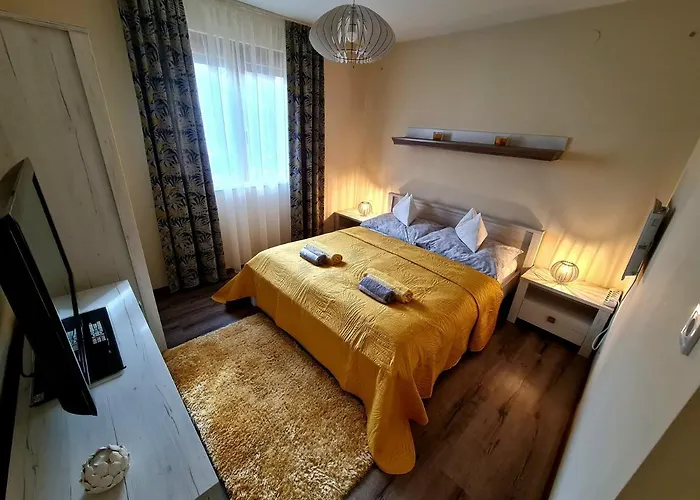 Bastyavar Csaladi Apartmanhaz - * Gyula